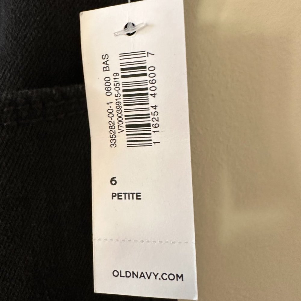 Old Navy Micro Flare Jeans - Picture 6 of 6